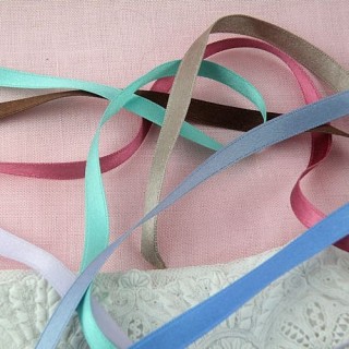 Silk satin ribbon 7 mms 