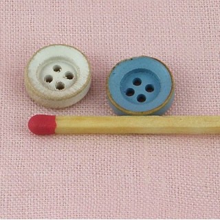 Wooden button 4 holes, 11 mms.