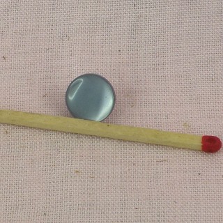 Pearly shank buttons 1 cm