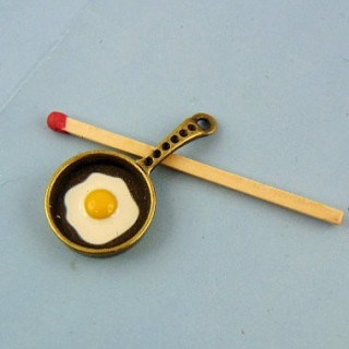 Estufa miniatura metal con huevo al plato 15 mm