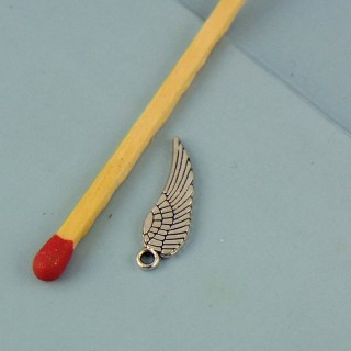 Dije ala ángel miniatura 17 mm.