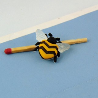 Botón de abeja de insecto 2 cm.