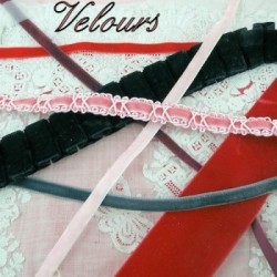 Velvet ribbon